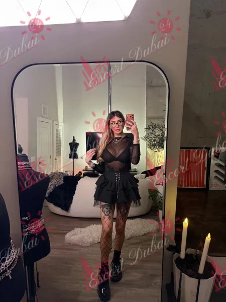 Alina, 28 years old, 182 cm, large