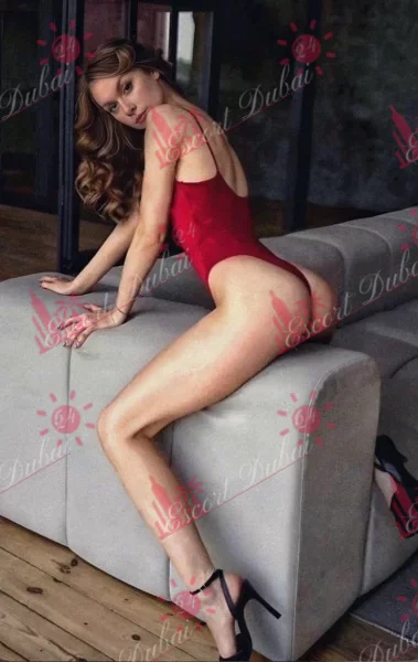 Nicole, 24 years old, 174 cm, medium